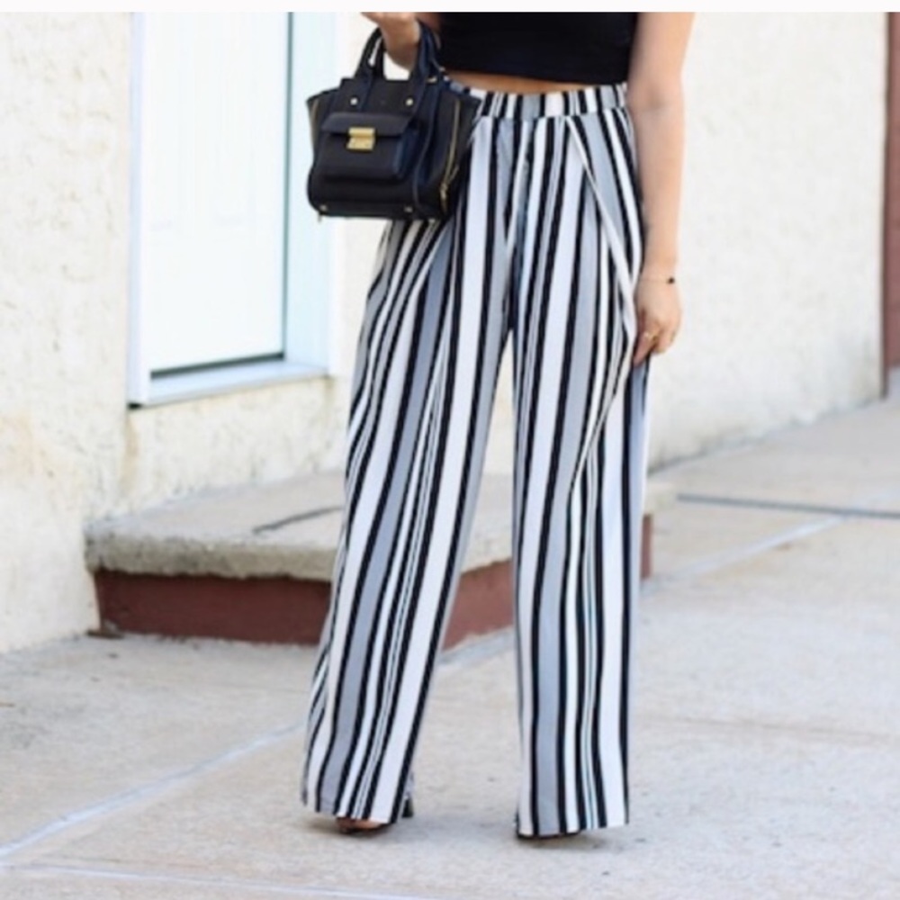 H&M Wide Leg Stripped Pants Size S